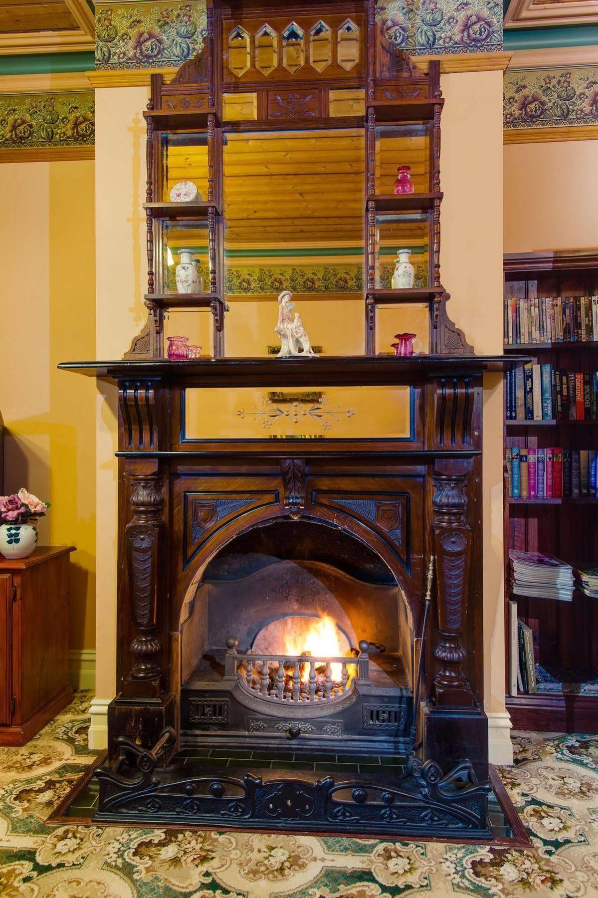 Barnsley House Bed And Breakfast Beechworth Exterior photo