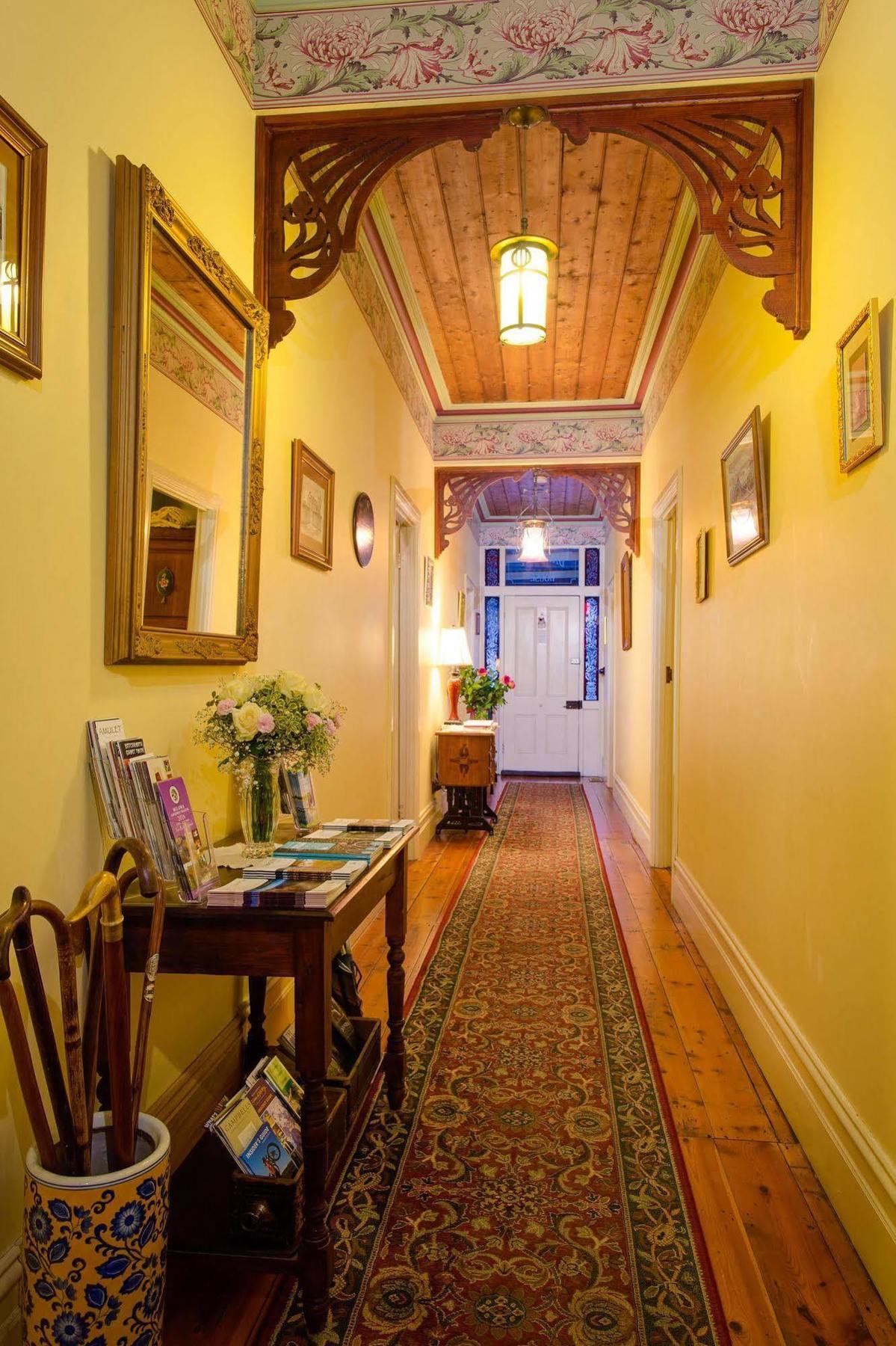 Barnsley House Bed And Breakfast Beechworth Exterior photo